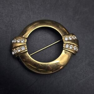 Avon Centennial Gold Tone Oval Brooch Rhinestone Accents Vintage 1996